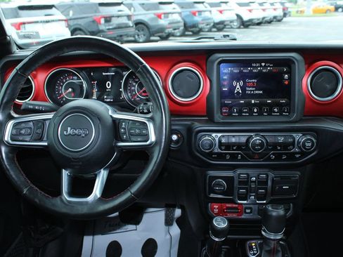 Used 2019 Jeep Wrangler Unlimited Rubicon AWD/4WD image 26