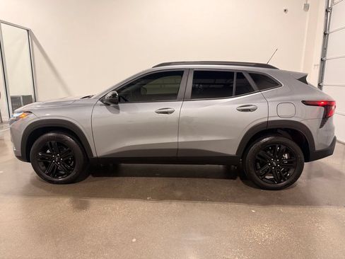 Used 2025 Chevrolet Trax ACTIV w/ Driver Confidence Package FWD image 8