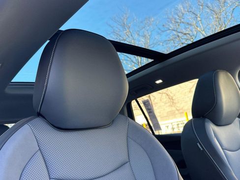 New 2026 Volkswagen Tiguan SE image 16