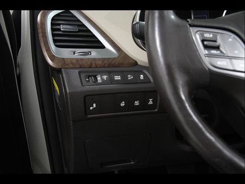 Used 2019 Hyundai Santa Fe XL AWD/4WD image 6