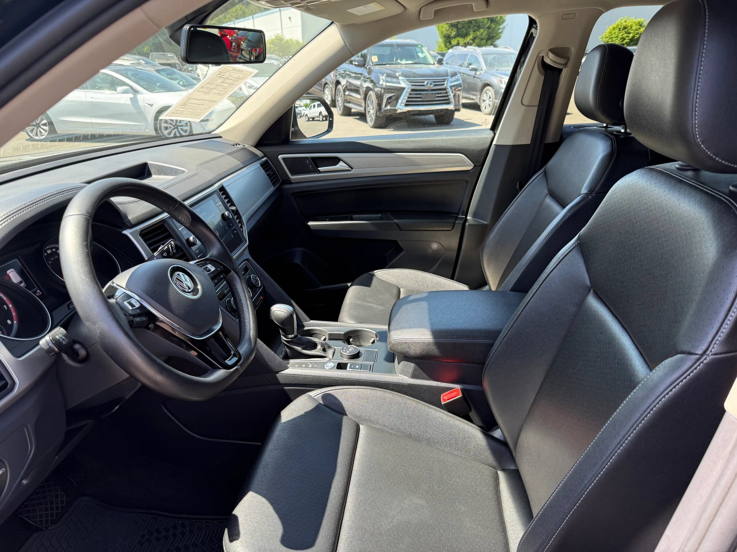 Used 2018 Volkswagen Atlas SE AWD/4WD image 14