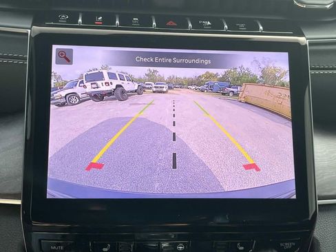 New 2025 Jeep Grand Cherokee Limited image 14