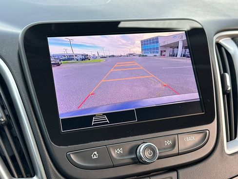 Used 2023 Chevrolet Malibu LT image 17