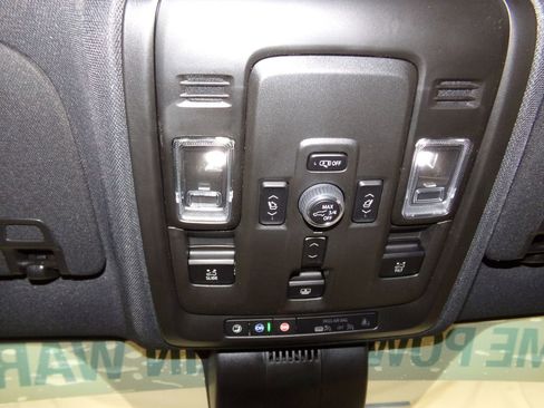 New 2025 Chevrolet Tahoe High Country image 18