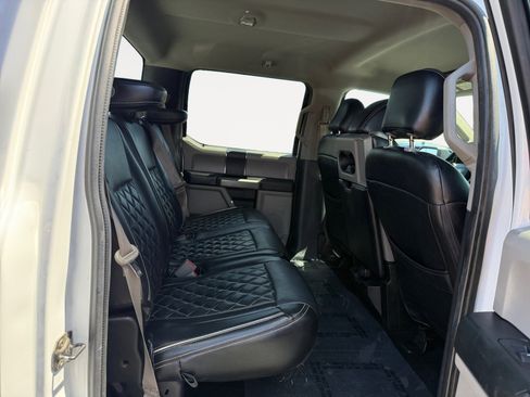 Certified 2019 Ford F150 XLT w/ Trailer Tow Package AWD/4WD image 18