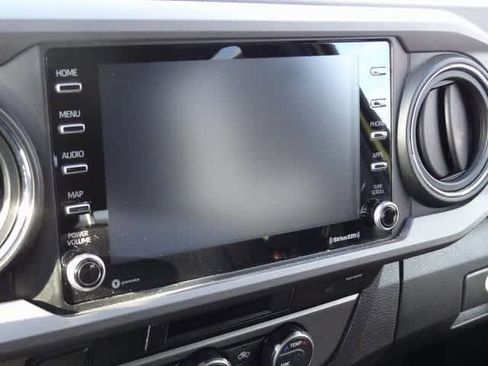 Used 2023 Toyota Tacoma TRD Sport image 14