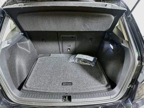 Certified 2025 Volkswagen Taos SEL AWD/4WD image 28