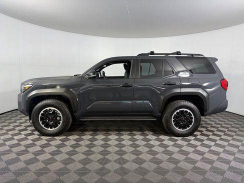Used 2025 Toyota 4Runner TRD Off-Road Premium w/ Tow Technology Package AWD/4WD image 9