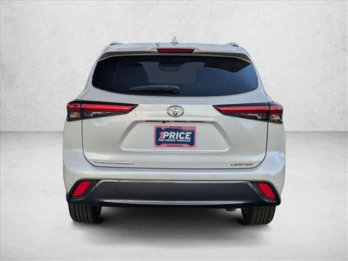 Used 2023 Toyota Highlander Limited image 7