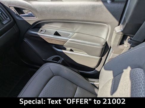 Used 2018 GMC Canyon SLE w/ SLE Convenience Package image 18