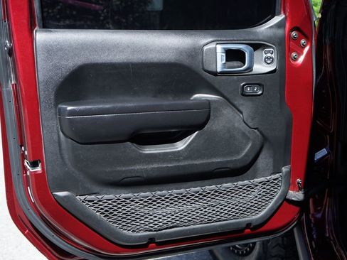 Used 2021 Jeep Gladiator Mojave image 16