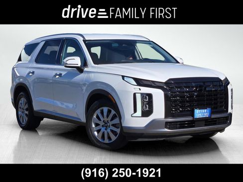 Used 2024 Hyundai Palisade SEL AWD/4WD image 1