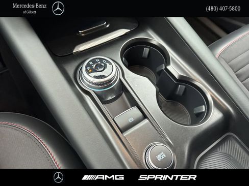 Used 2025 Ford Explorer ST-Line image 21