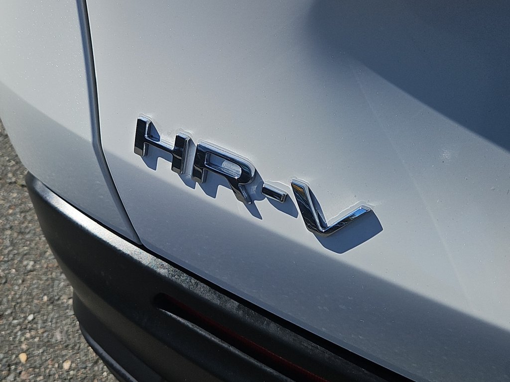 Used 2025 Honda HR-V LX image 12