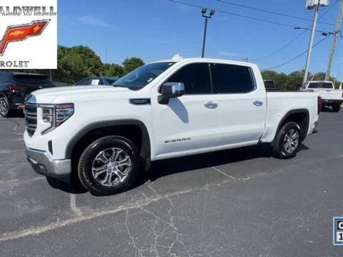 Certified 2025 GMC Sierra 1500 SLT RWD image 4