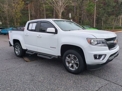 Used 2018 Chevrolet Colorado Z71 image 3
