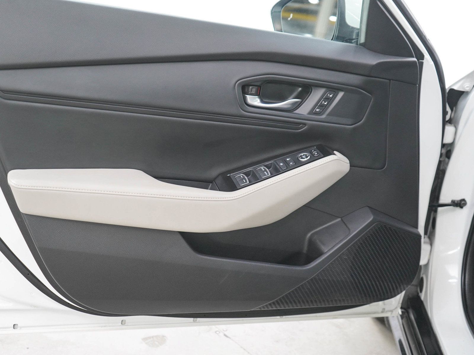 Used 2023 Honda Accord Touring image 17