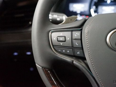 Used 2024 Lexus LS 500 w/ Interior Upgrade Package RWD image 14