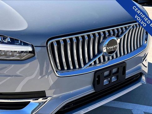Certified 2025 Volvo XC90 B6 Core image 38