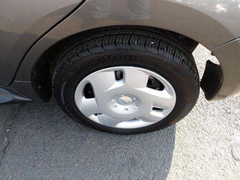 Used 2005 Scion xA FWD image 20
