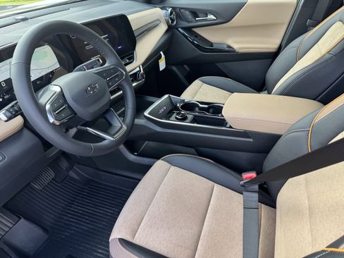 New 2026 Chevrolet Equinox ACTIV w/ Safety and Technology Package image 10