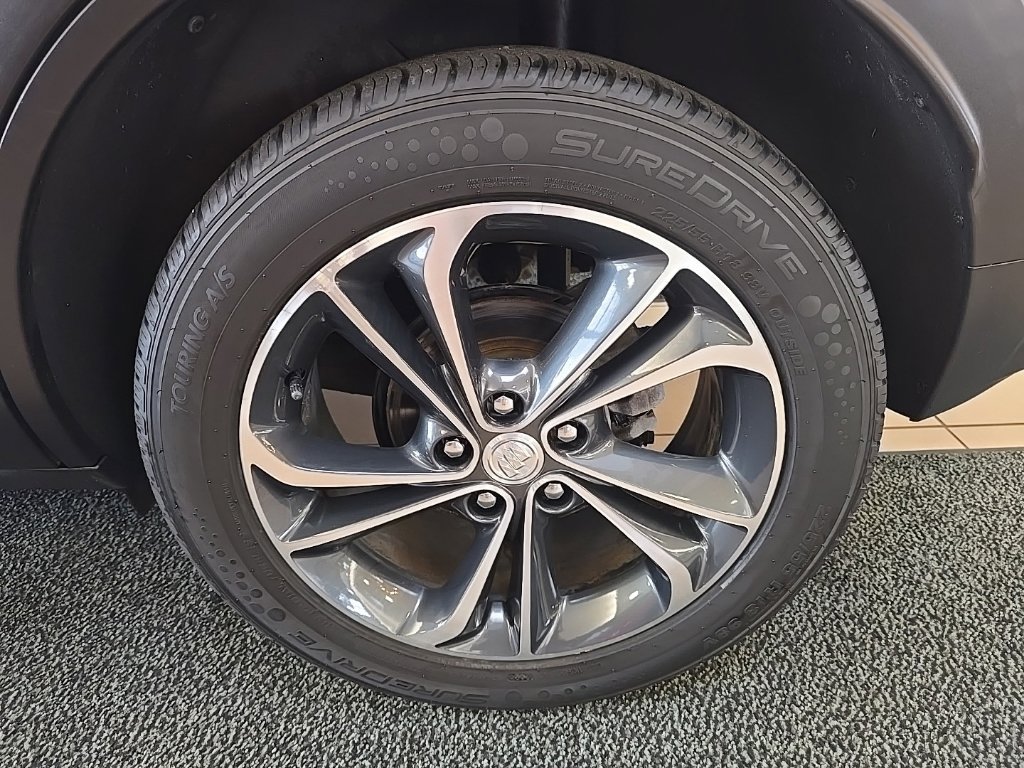 Used 2020 Buick Encore GX Select AWD/4WD image 49