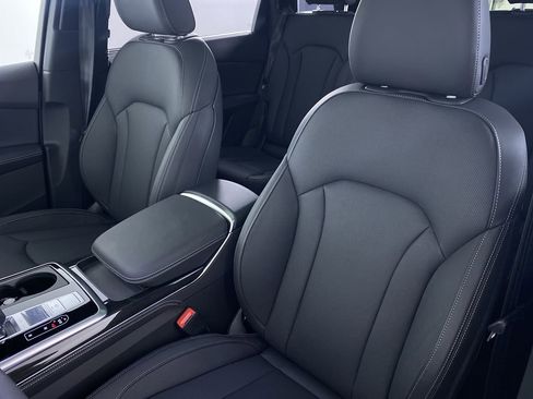 Used 2026 Audi Q7 3.0T Prestige image 12