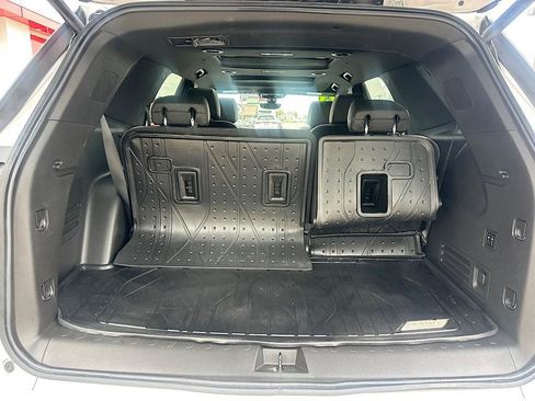 Used 2023 Chevrolet Traverse High Country w/ LPO, Floor Liner Package AWD/4WD image 14