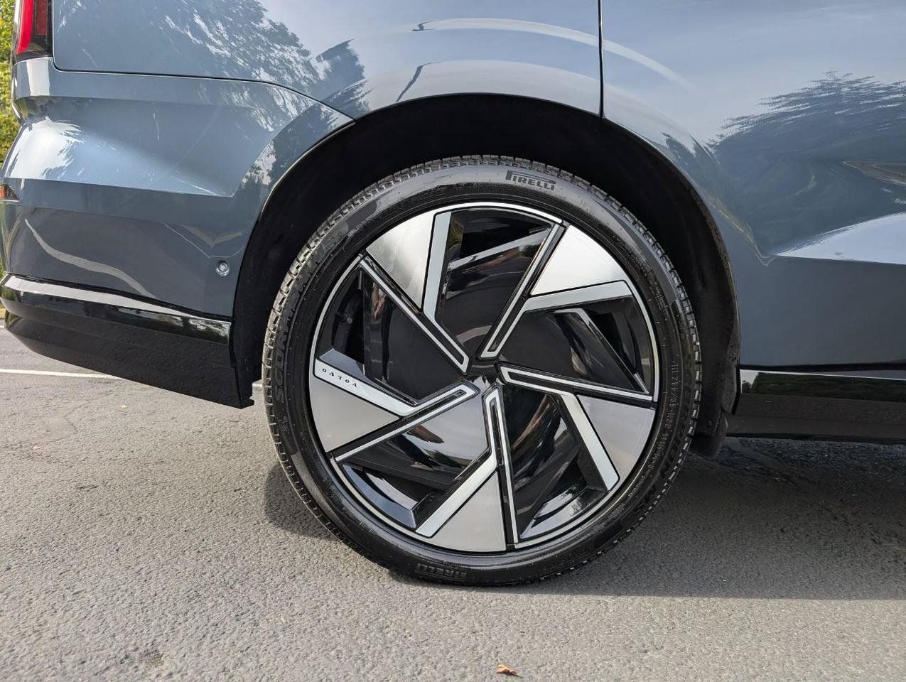 Used 2025 Volvo EX90 Ultra AWD/4WD image 27