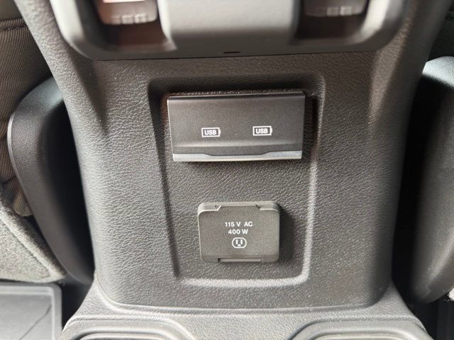 Used 2024 Jeep Gladiator Mojave AWD/4WD image 21