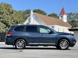 Used 2015 Nissan Pathfinder SL w/ SL Tech Package image 6