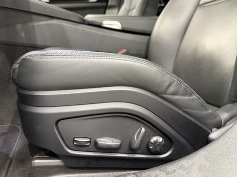 Certified 2022 Porsche Panamera 4S image 32
