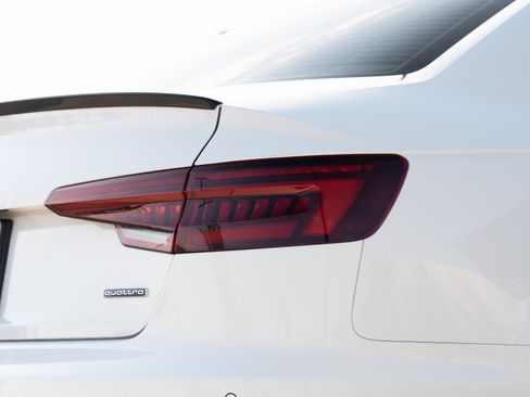 Used 2019 Audi A4 2.0T Prestige AWD/4WD image 29