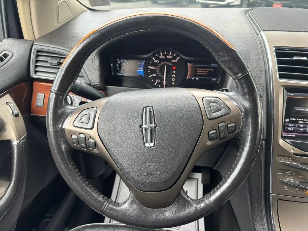 Used 2015 Lincoln MKX AWD w/ Equipment Group 102A image 20