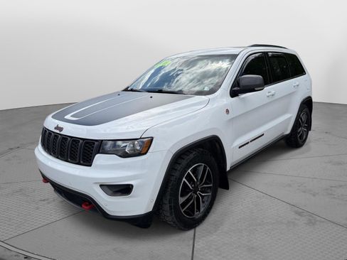 Used 2019 Jeep Grand Cherokee Trailhawk AWD/4WD image 4