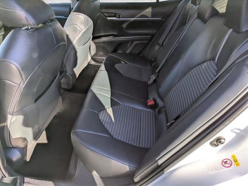 Used 2019 Toyota Camry SE w/ Protection Package (Q2) image 18