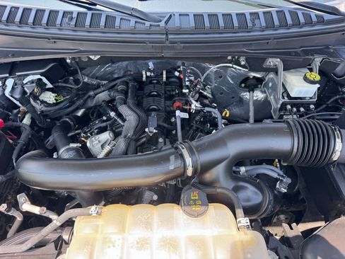Used 2024 Ford Expedition Limited RWD image 35
