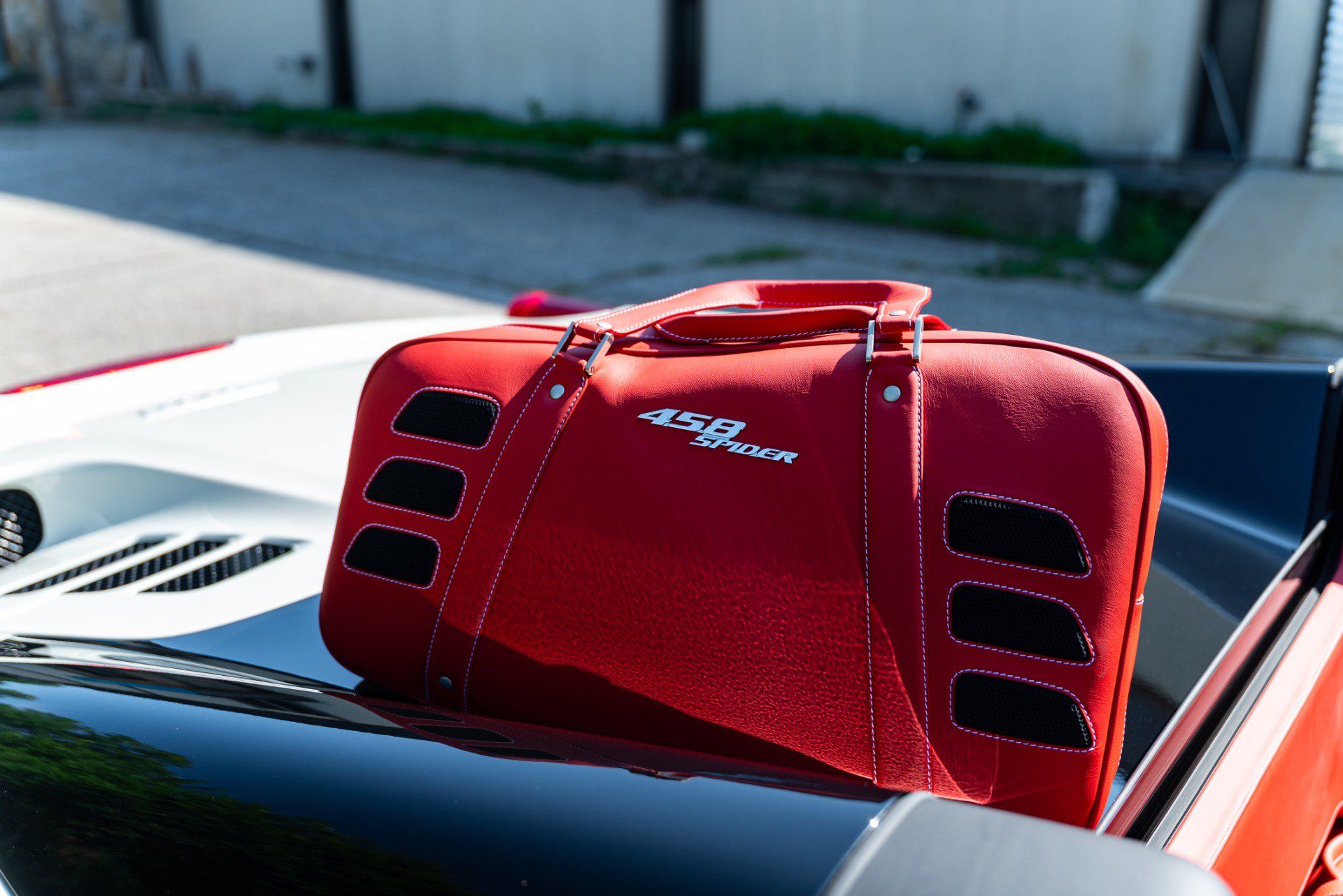 Used 2014 Ferrari 458 Spider RWD image 7