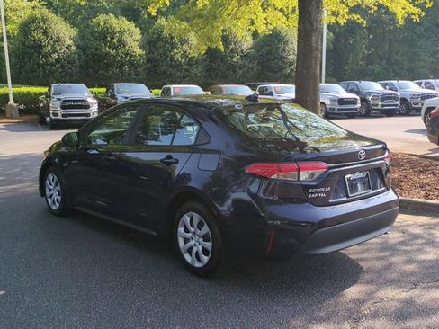 Used 2023 Toyota Corolla LE FWD image 3