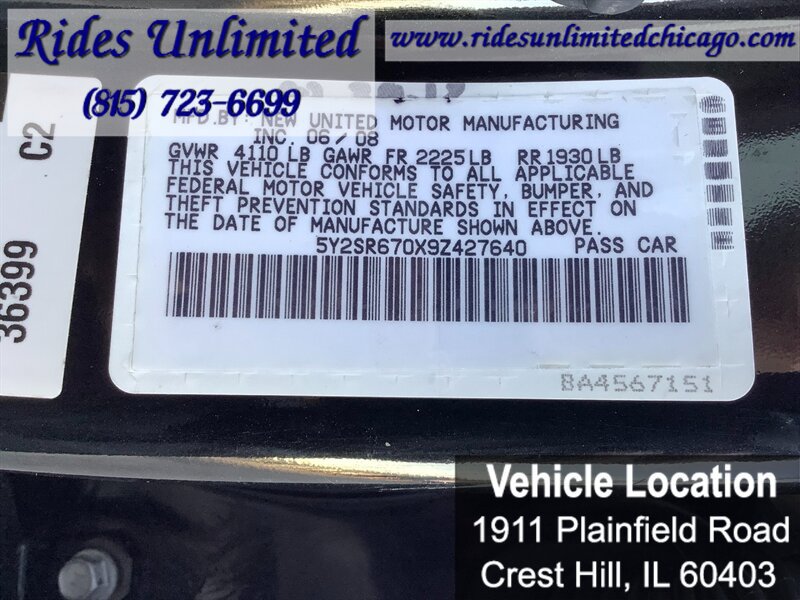 Used 2009 Pontiac Vibe GT FWD image 19