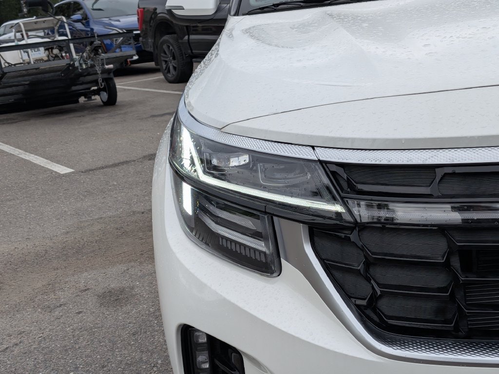 New 2026 Kia Seltos SX w/ SX Sunroof Package AWD/4WD image 9