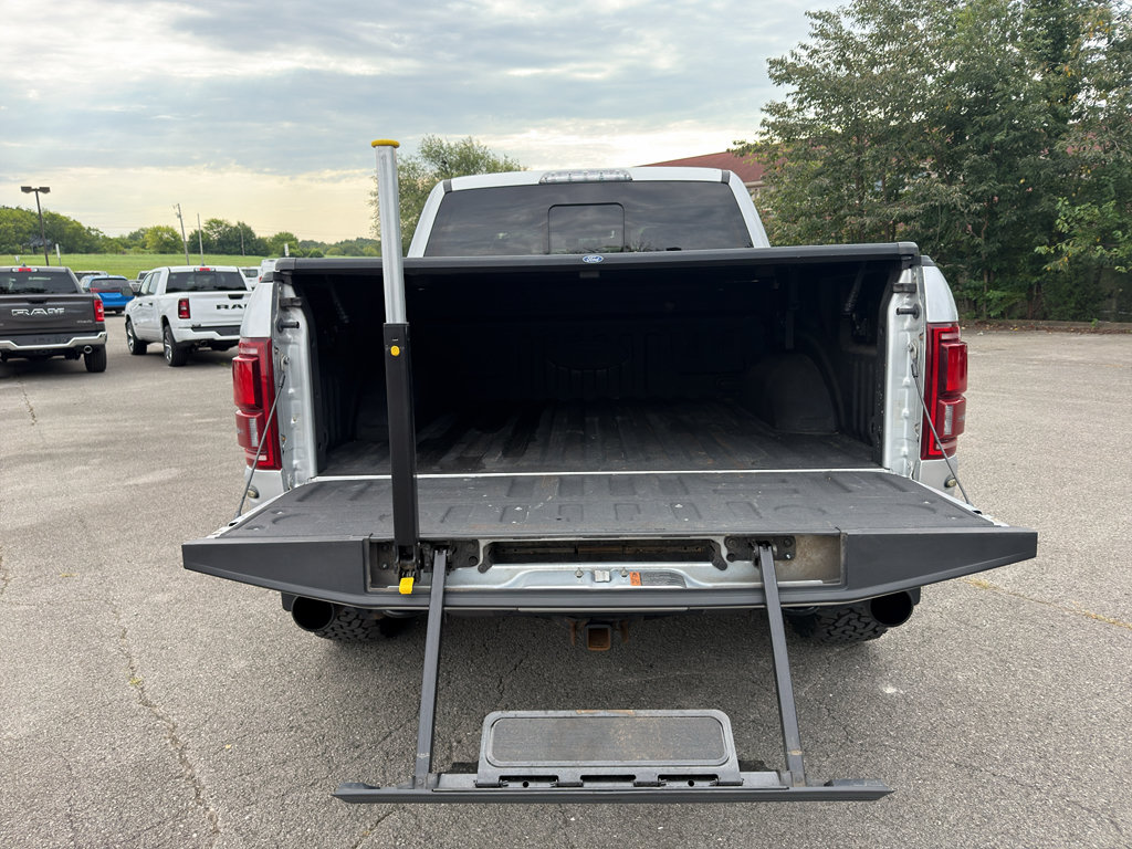 Used 2018 Ford F150 Raptor w/ Equipment Group 802A Luxury AWD/4WD image 29
