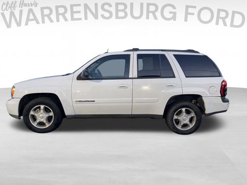 Used 2004 Chevrolet TrailBlazer LT w/ LT Package 1 image 4