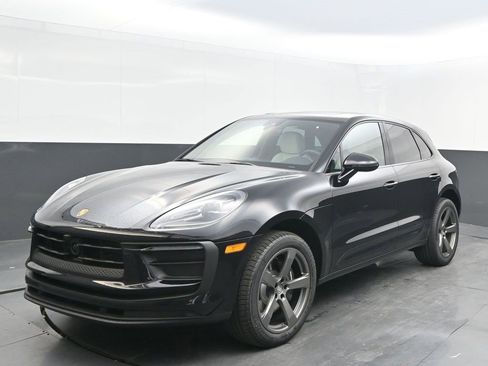 New 2026 Porsche Macan image 1