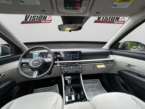 New 2025 Hyundai Tucson SE image 23