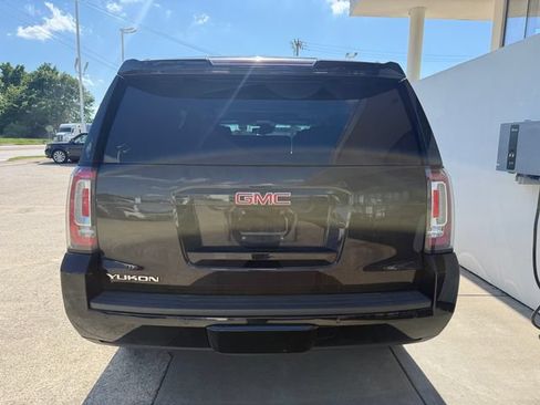 Used 2019 GMC Yukon SLT AWD/4WD image 4