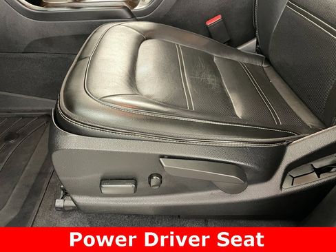 Certified 2020 GMC Canyon Denali image 9