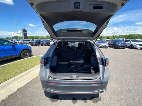Used 2024 Honda HR-V Sport image 10