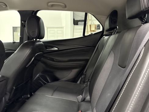 Used 2023 Buick Encore GX Preferred w/ Cold Weather Comfort Package image 17