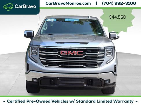 Certified 2025 GMC Sierra 1500 SLT AWD/4WD image 9